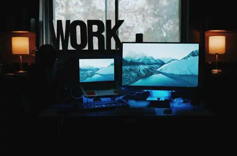 patrick tomasso ymuAM4S2fxI unsplash